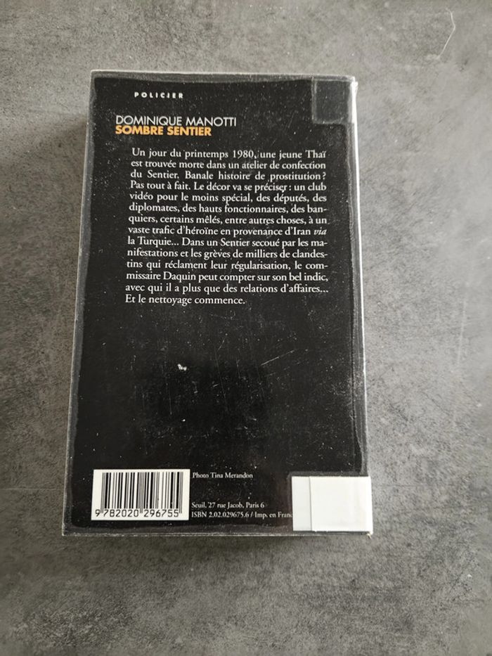 Livre roman policier "Sombre sentier" - Dominique Manotti - photo numéro 2