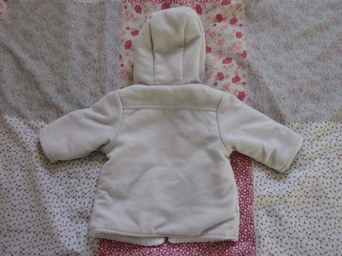 Manteau chaud beige à capuche 3 mois - photo numéro 2