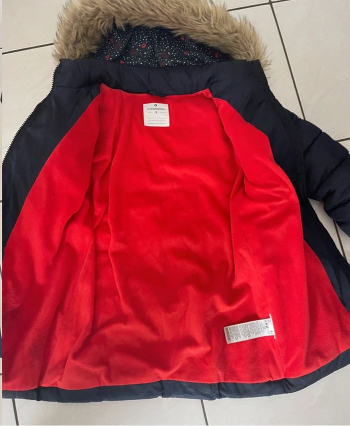 Beau manteau doudoune chaud T 8 ans Lulu Castagnette bleu marine Très bon état - photo numéro 10