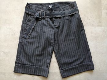 Bermuda gris à rayures noires Taille S Zara Basics