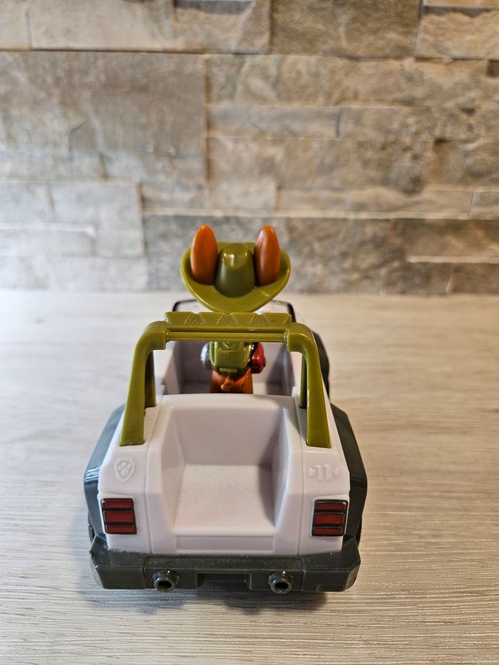 Paw Patrol Deluxe Véhicule + figurine Tracker - photo numéro 4