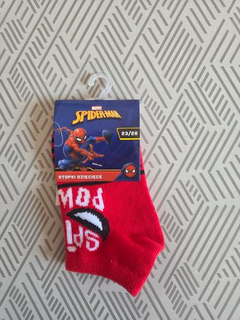 1 paire de chaussettes neuves spider man 23/26
