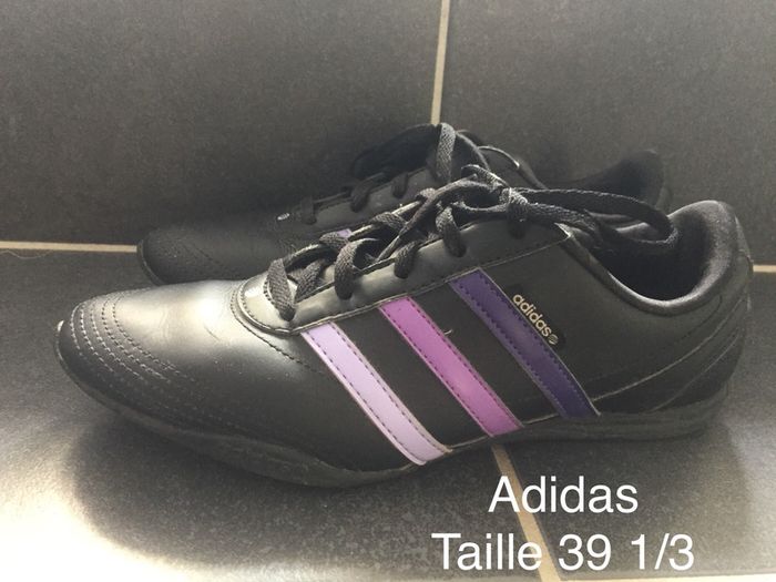 Basket Adidas noir violet Taille 39 1/3