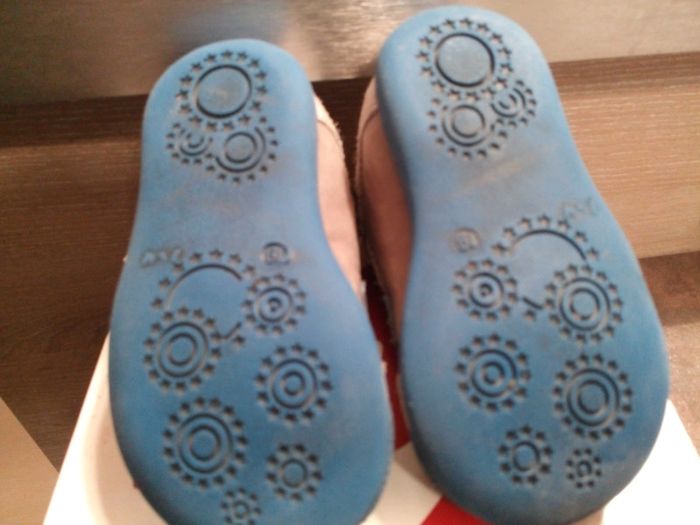 Chaussure taille 19 - photo numéro 3