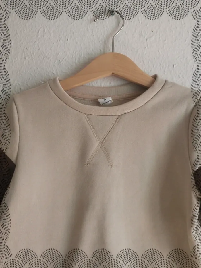 Sweat Shein 5 ans - photo numéro 3