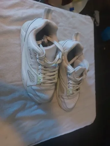 Chaussure Fila taille 37