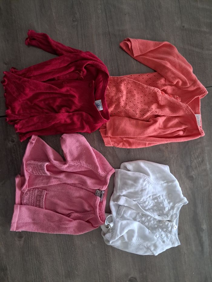 Lot gilets et robes bébé 1 mois, 10 pièces - photo numéro 4
