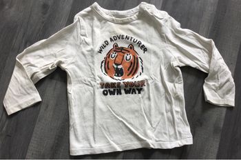 Tee shirt
