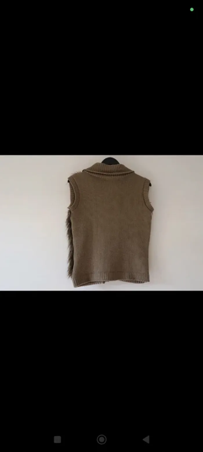 top en fausse fourrure
#top #sans #manche #fausse #fourrure #hiver - photo numéro 5