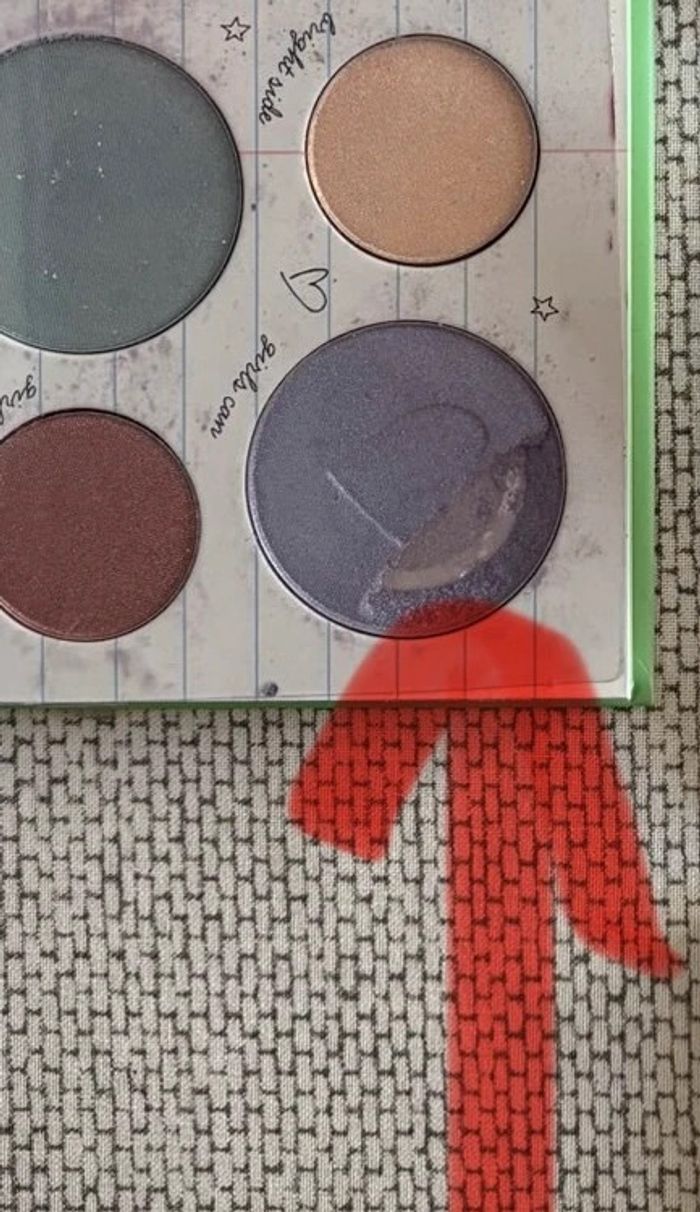 lot 3 palettes de maquillage - photo numéro 3