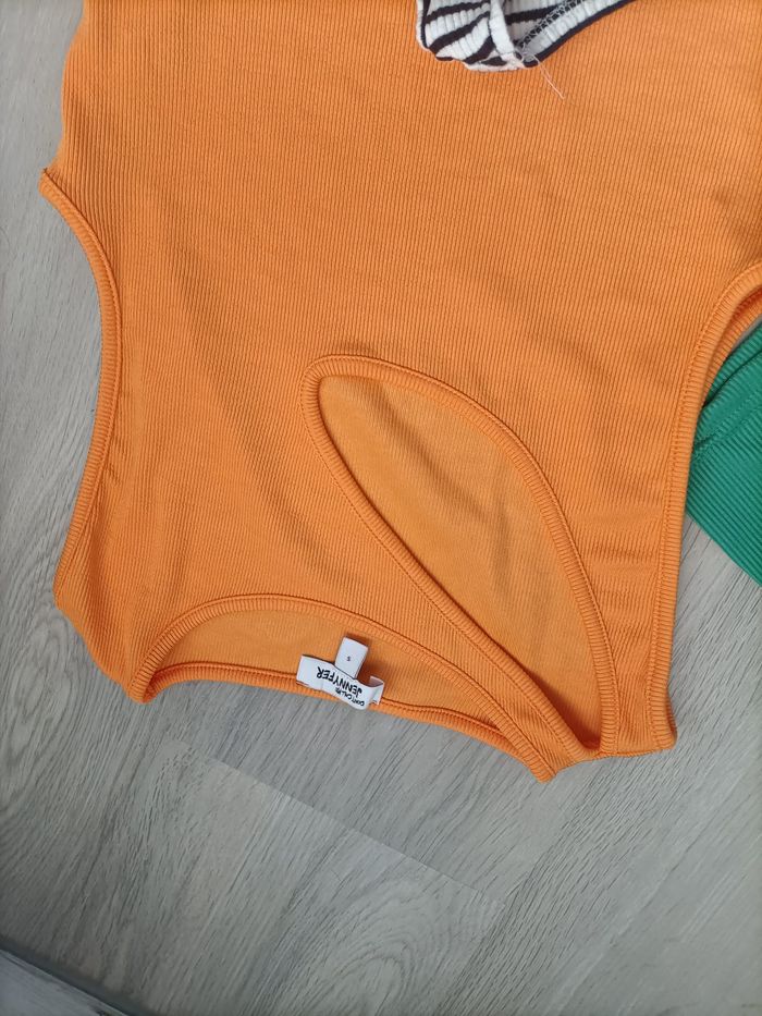 Lot de 4 débardeurs tops crop tops + 1 offert Jennyfer + Taille S - photo numéro 3