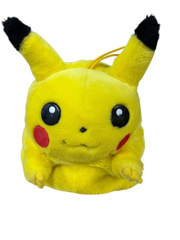 Peluche Pokémon Pikachu range pyjama 30 x 20 cm - photo numéro 2
