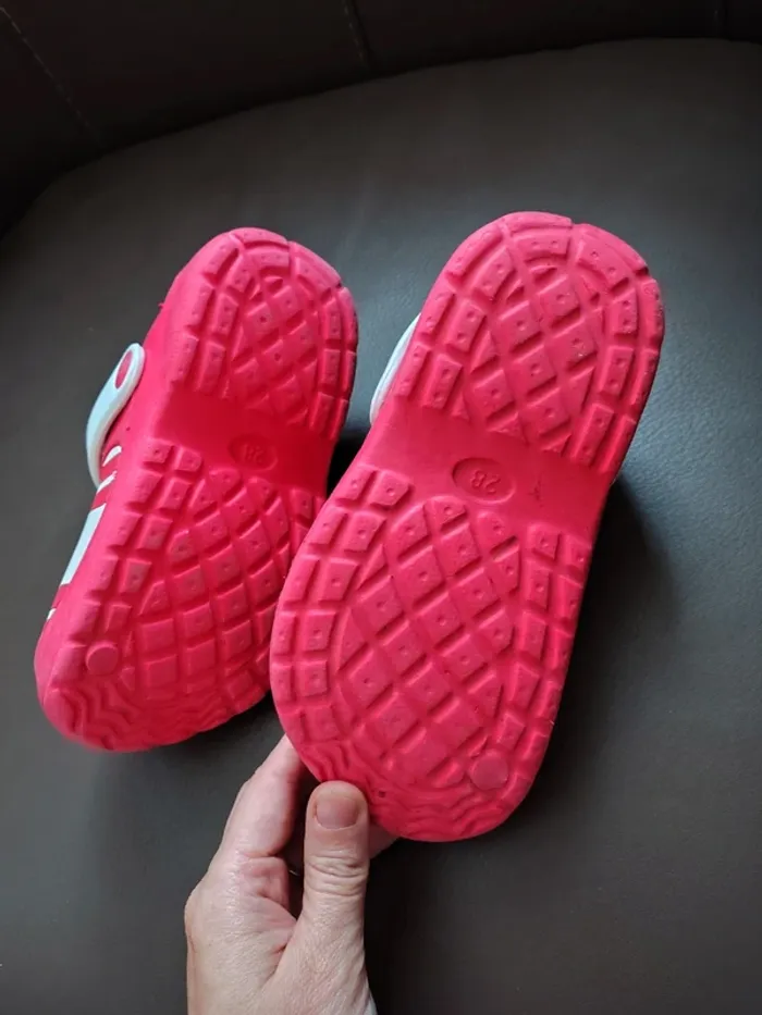 Crocs cars rouge taille 28 - photo numéro 2