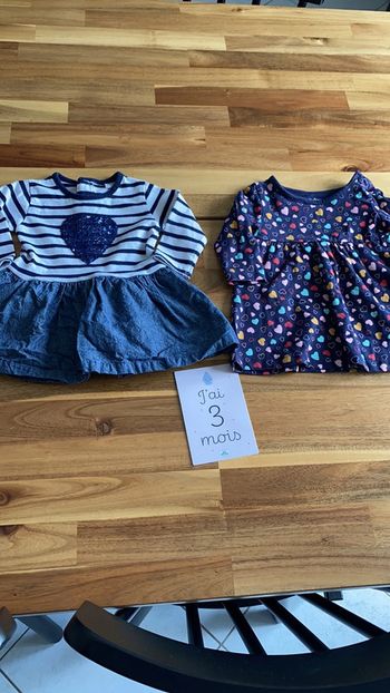 Lot de 2 robes à manches longues
