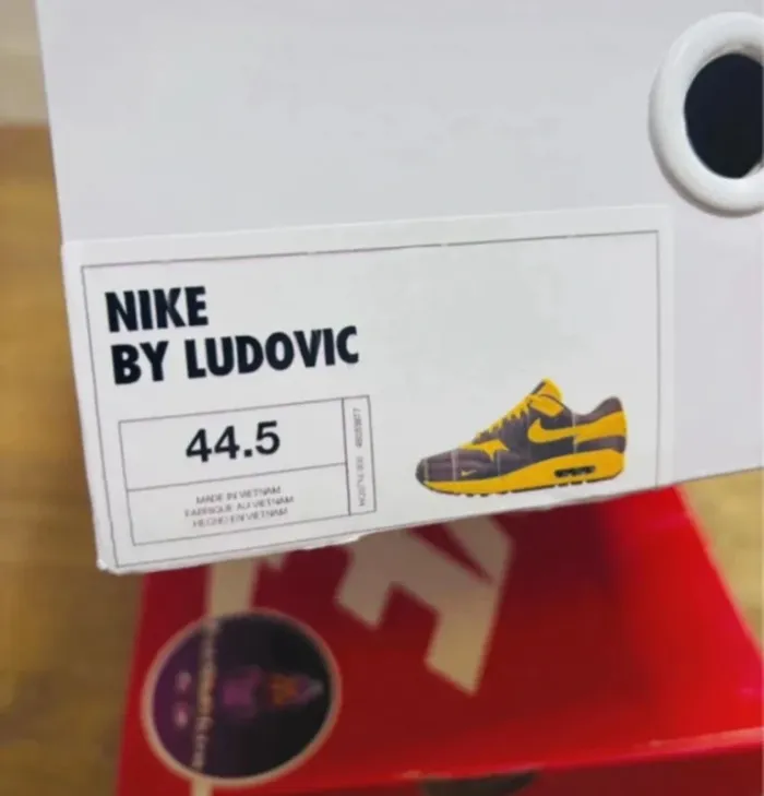 Nike Air Max 1 NBY Nike By You 2023 Black Orange Taille 44.5 - photo numéro 6