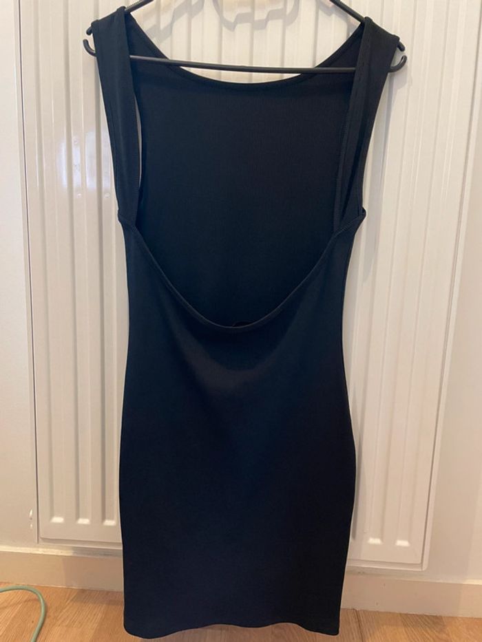 Robe noire SHEIN – Dos ouvert - photo numéro 2