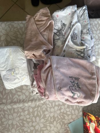 Lot vêtement couche taille 0
