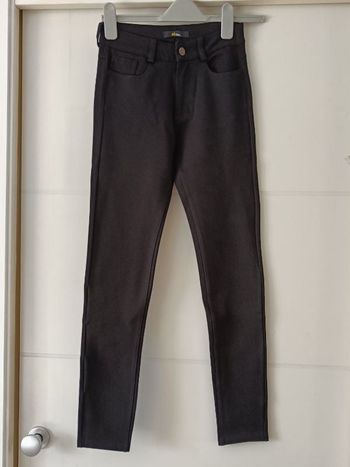 Pantalon noir T 34
