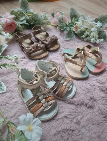 Trois paires de chaussures