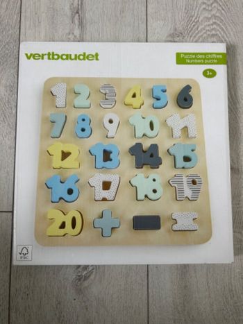 Puzzle des chiffres en bois Vertbaudet