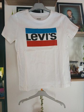 T-shirt levi's 12 ans