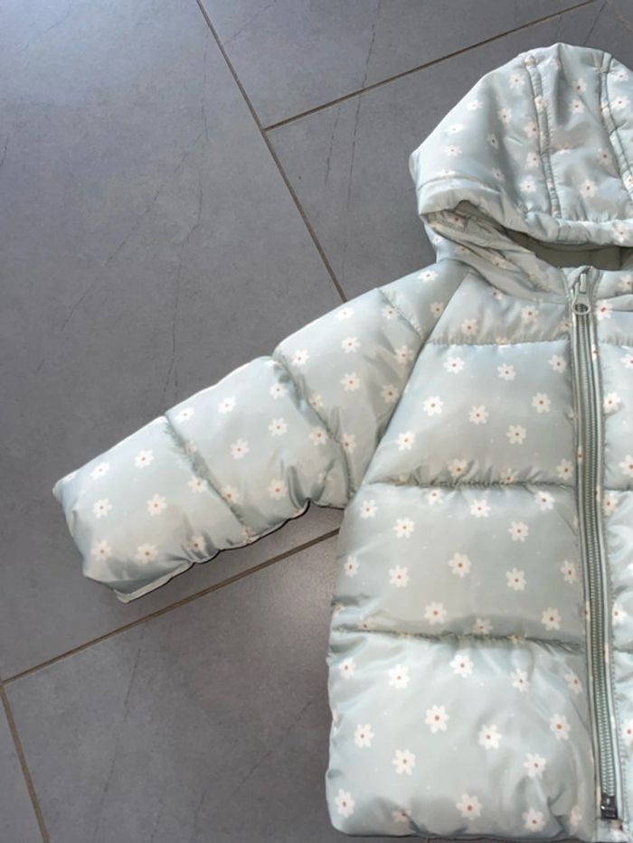 Doudoune verte fleuri 6 mois - photo numéro 2