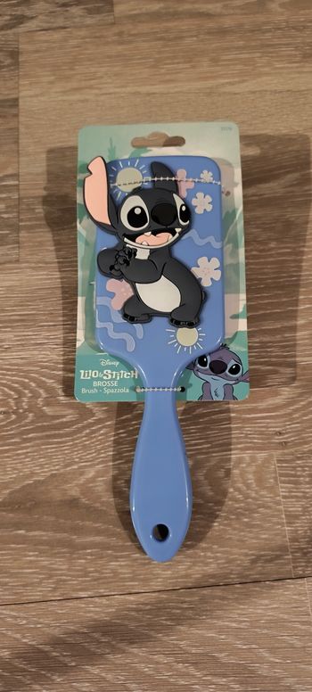 brosse a cheveux stitch