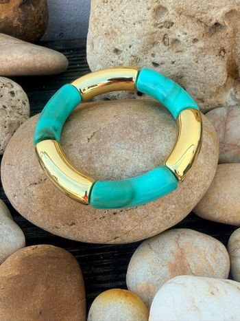 Bracelet tendance dorée et vert 