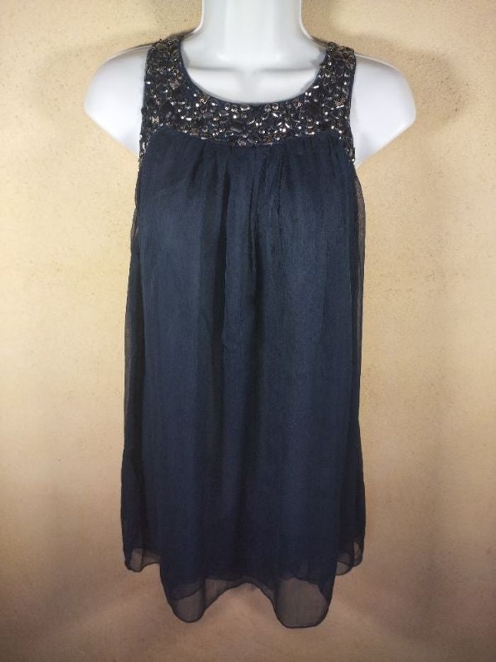 Jolie robe bleu marine T-M