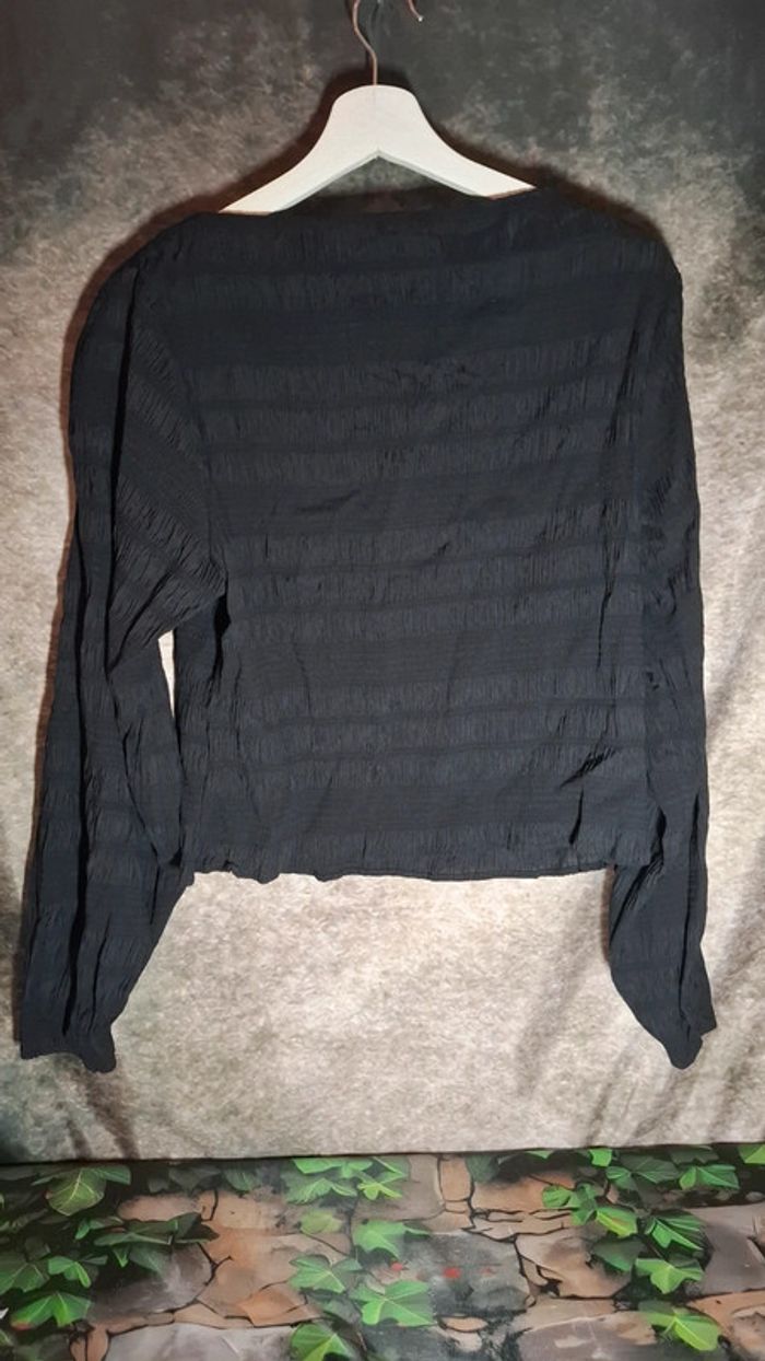 Blouse noire fripée - photo numéro 7