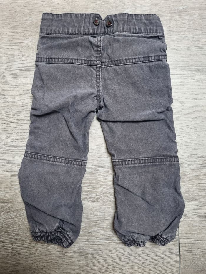 Tape à l'Œil (TAO) Pantalon cargo gris bébé 18 mois Tres Bonne Etat - photo numéro 2