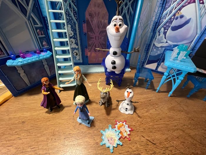 Maison de poupée la reine des neiges - photo numéro 6