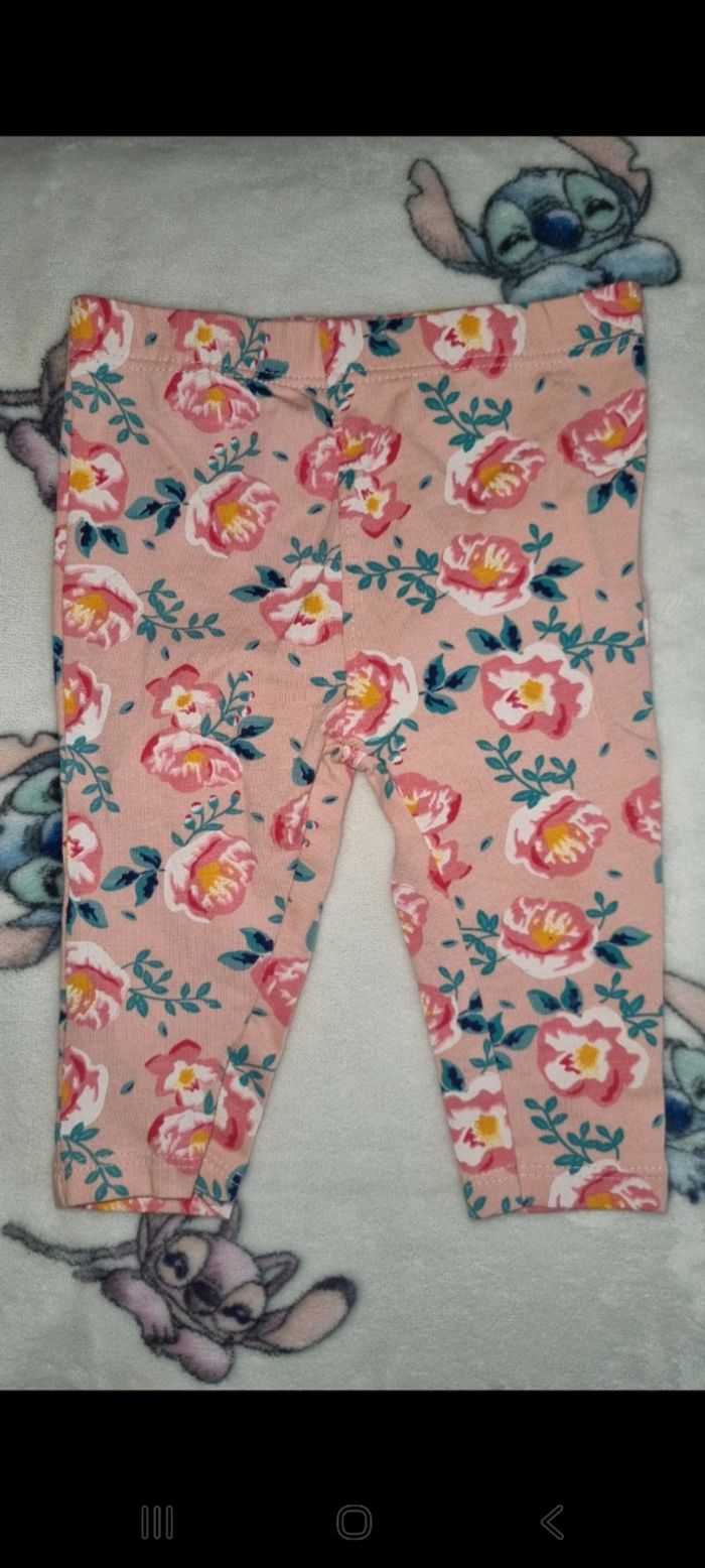 Leggings 6 mois en très bon état