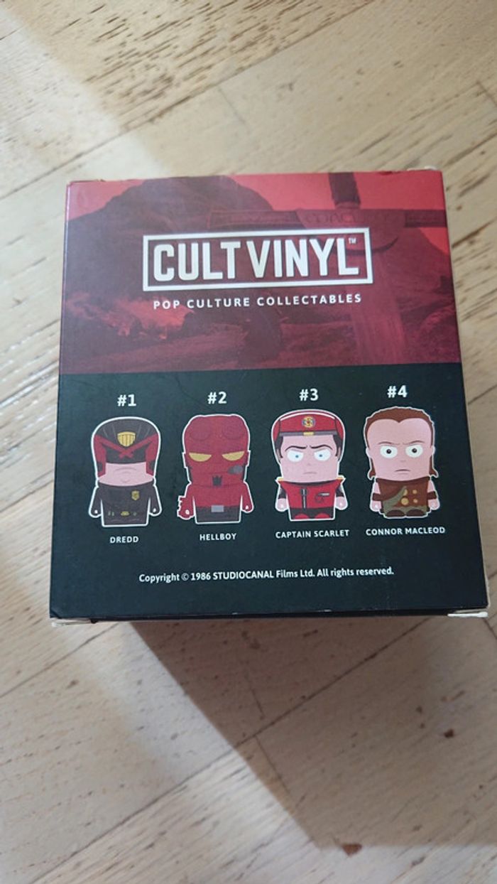 Figurine Cult vinyl "Connor Macleod" "Highlander" - photo numéro 2