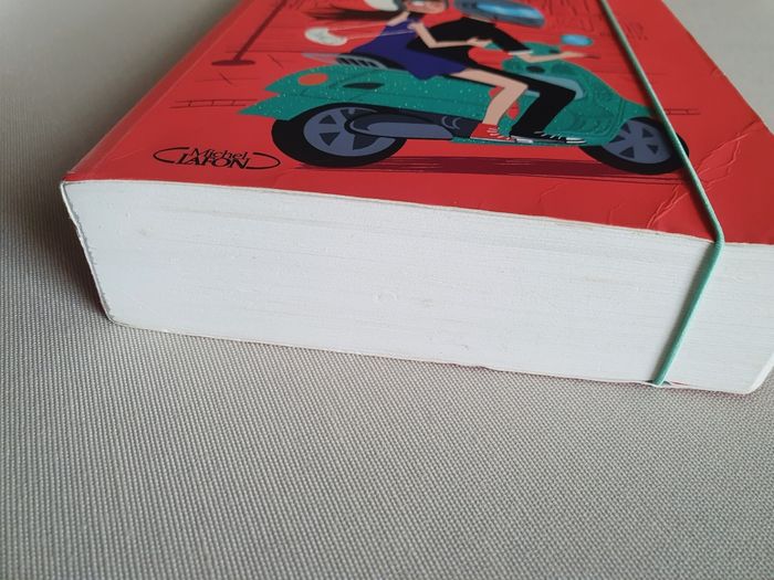 Livre Aurélie Laflamme T8 - photo numéro 8