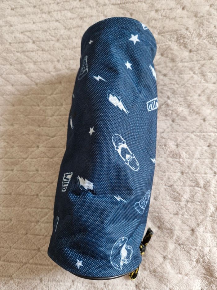 Trousse bleue - photo numéro 2