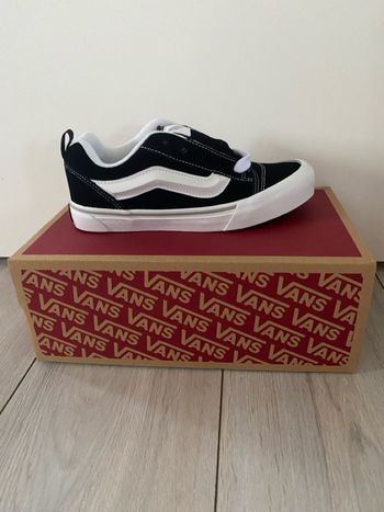 Vans knu school