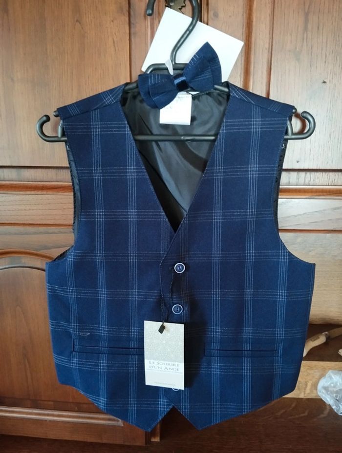 Gilet bleu marine à carreaux