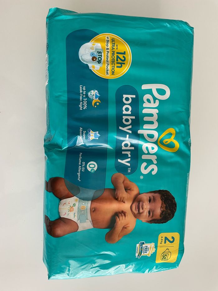 Couches pampers neuf taille 2