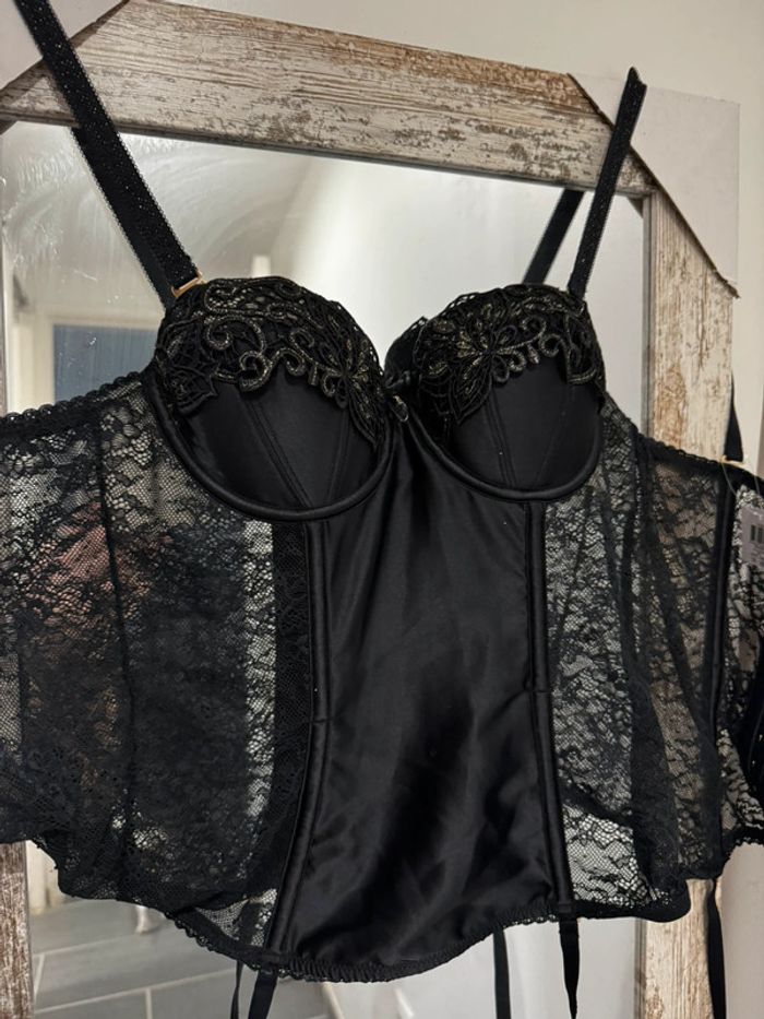 Guêpière Rouge gorge
