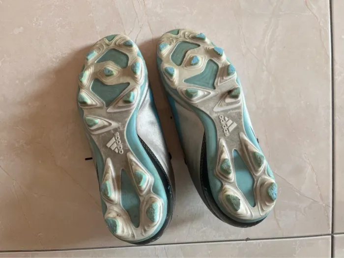 Chaussures crampons football Adidas Messi - photo numéro 4