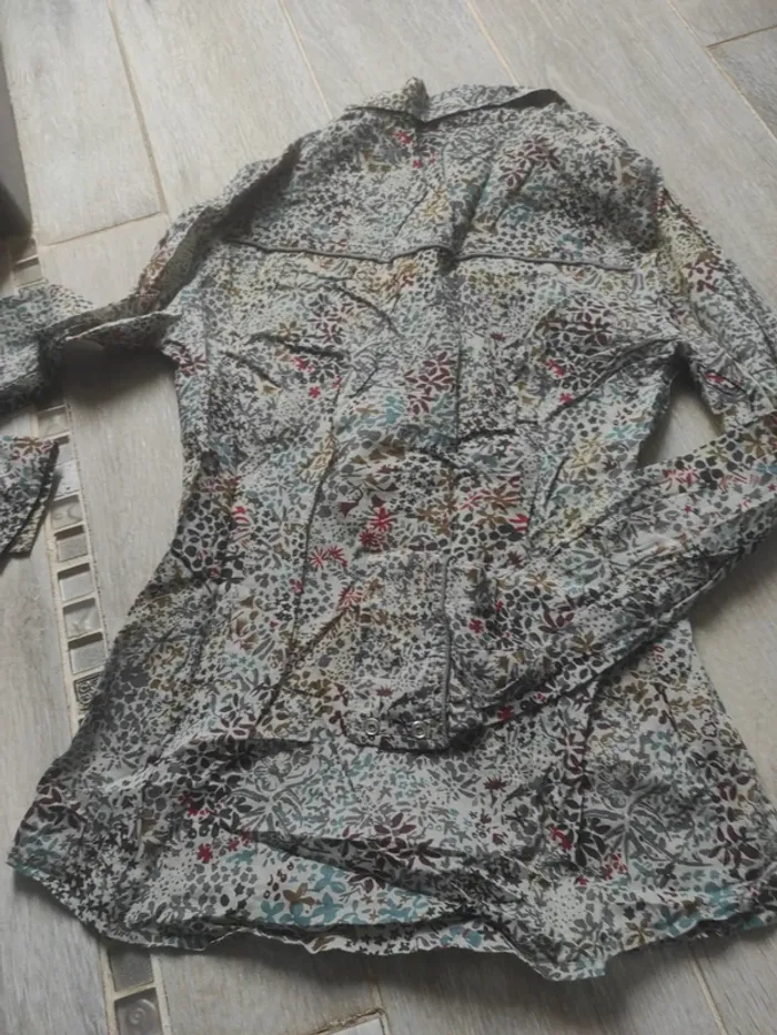 Chemise taille 34 - photo numéro 7