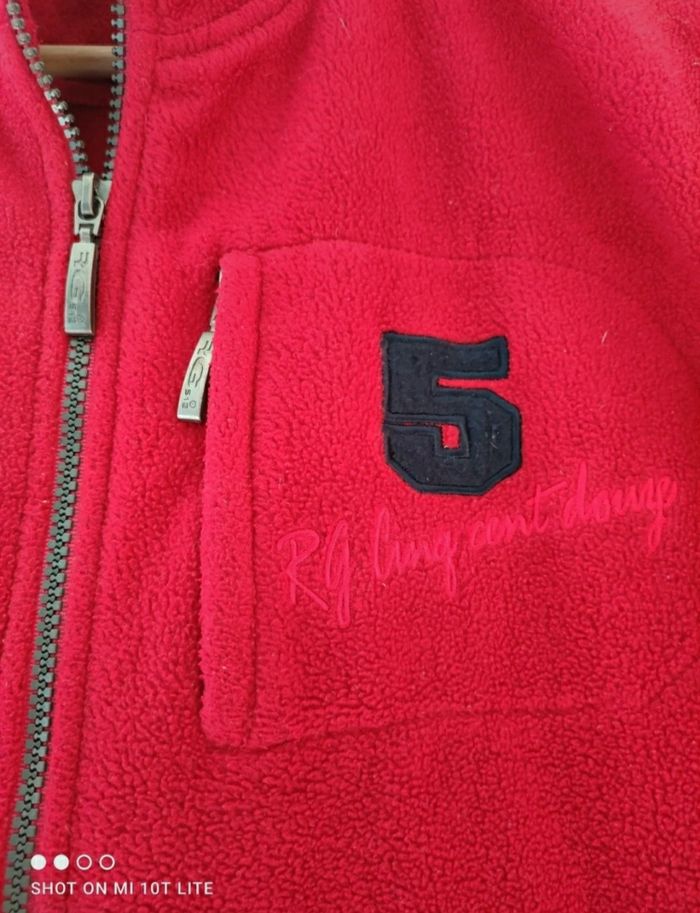 Polaire rouge - photo numéro 2