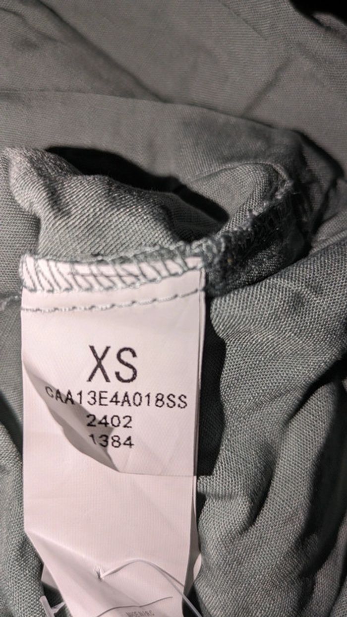 Combinaison avec épaules nues à nouer T.XS/36 jamais porté - photo numéro 9