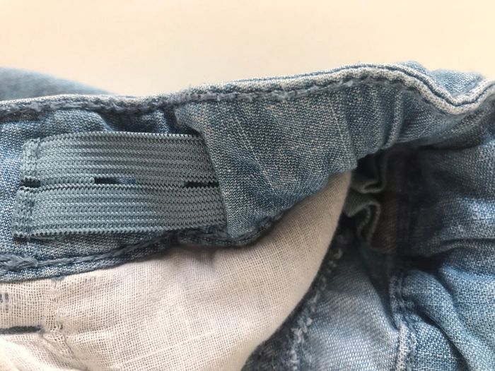 Pantalon 3/4 en jean. 6 ans - photo numéro 5