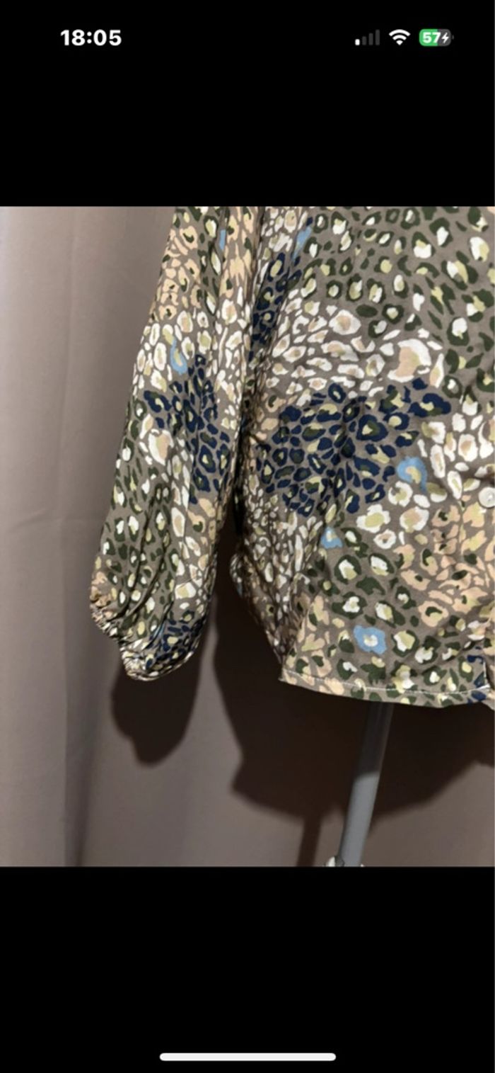 Blouse neuve - photo numéro 3