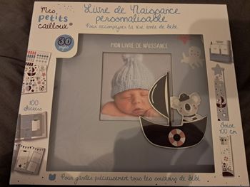 Livre de naissance neuf les petits cailloux