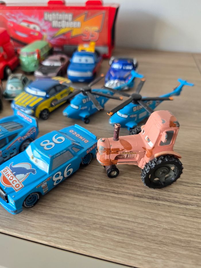 Lot de 25 voitures cars et 1 camion avec remorque - photo numéro 3