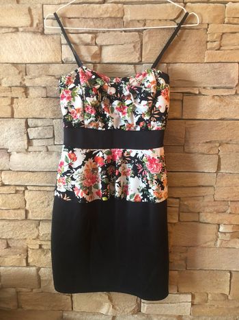 Robe moulante d’été fleurie taille XS