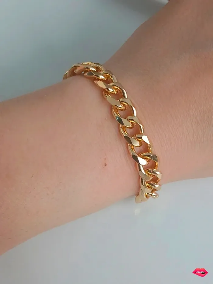 Bracelet doré chaine épaisse tendance – Élégant et lumineux - photo numéro 3